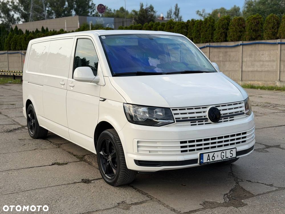 Volkswagen Transporter - 1