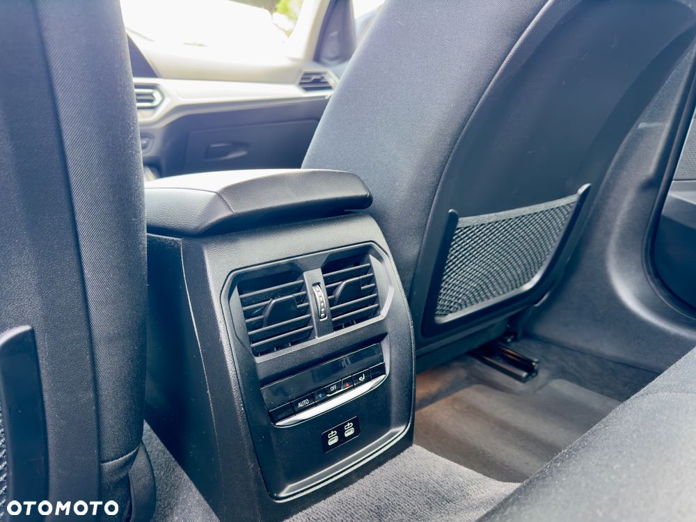 BMW Seria 3 330e Advantage - 20