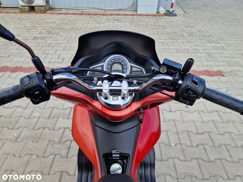 Honda PCX - 8