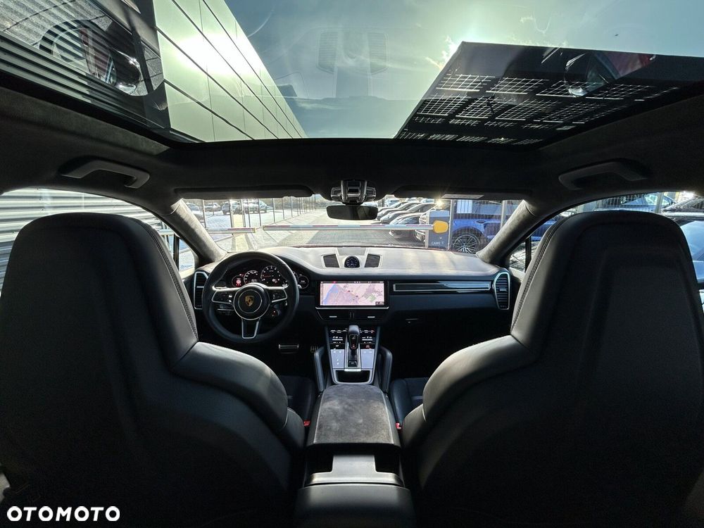 Porsche Cayenne GTS - 11