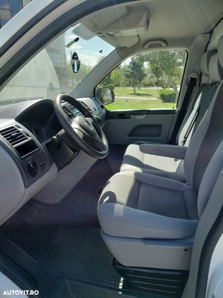 Volkswagen Transporter - 7