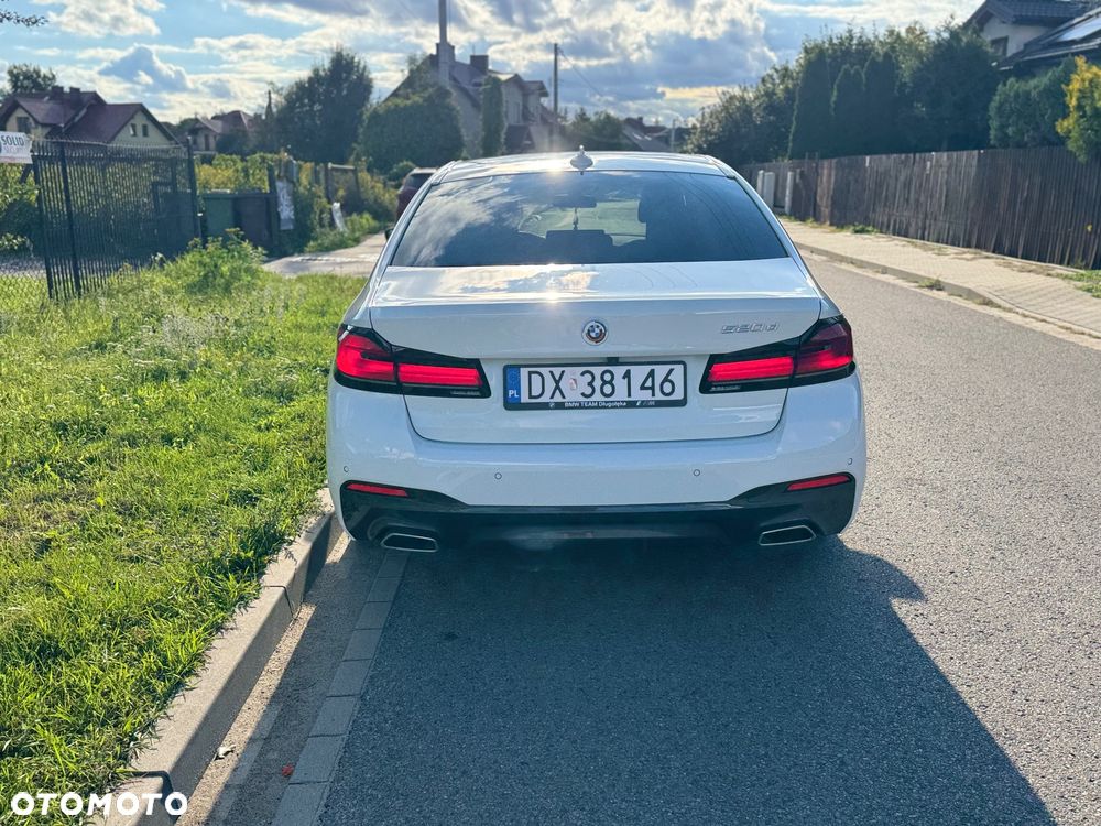 BMW Seria 5 520d xDrive mHEV M Sport sport - 6