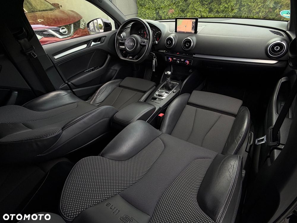 Audi A3 Limousine 2.0 TDI S line Sportpaket - 19