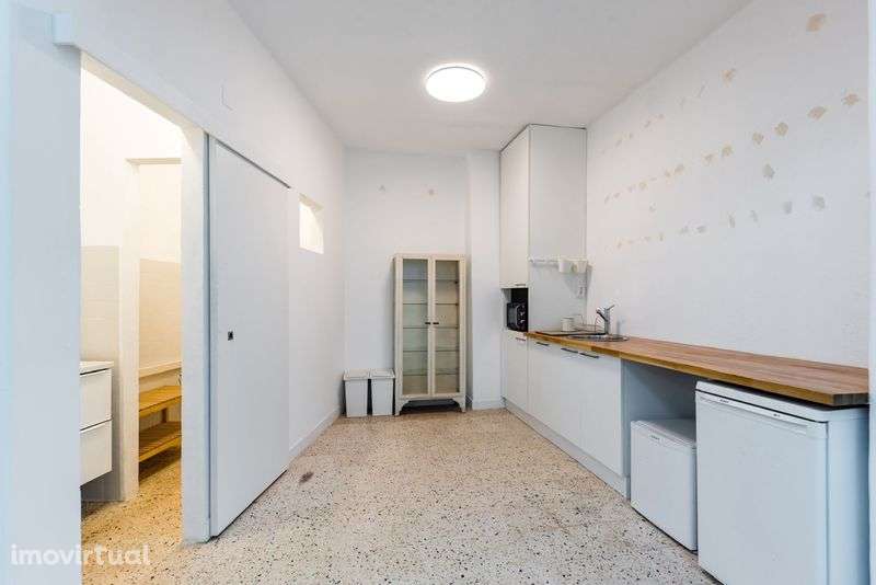 Armazém 290m2 - Sacavém - Grande imagem: 3/9