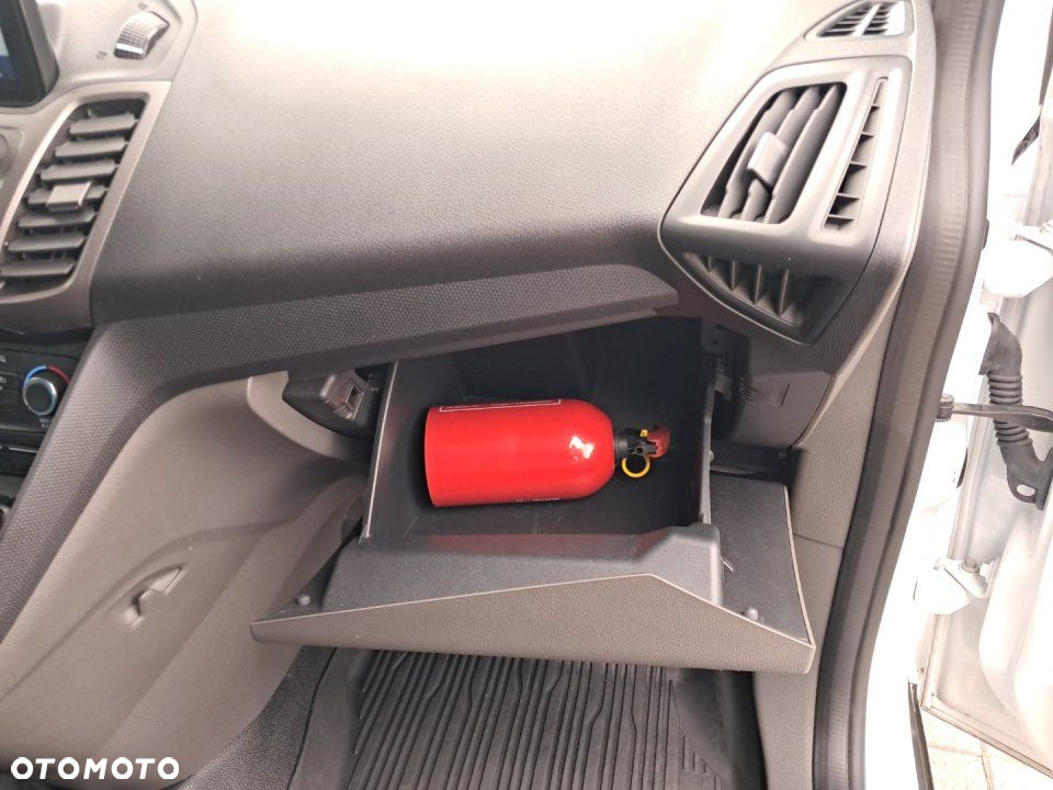Ford Transit Connect - 14