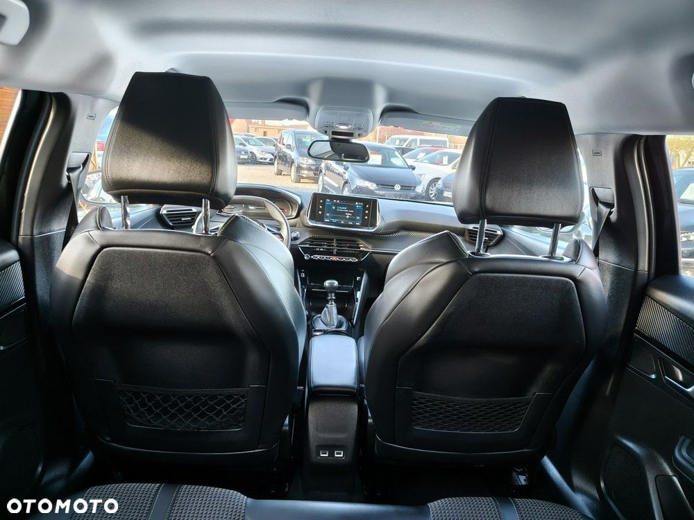 Peugeot 2008 1.2 PureTech Active Pack S&S - 17