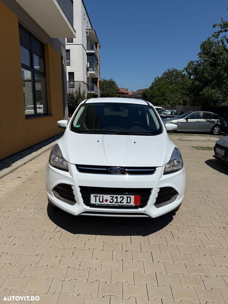 Ford Kuga 2.0 TDCi 4WD Powershift Titanium - 3