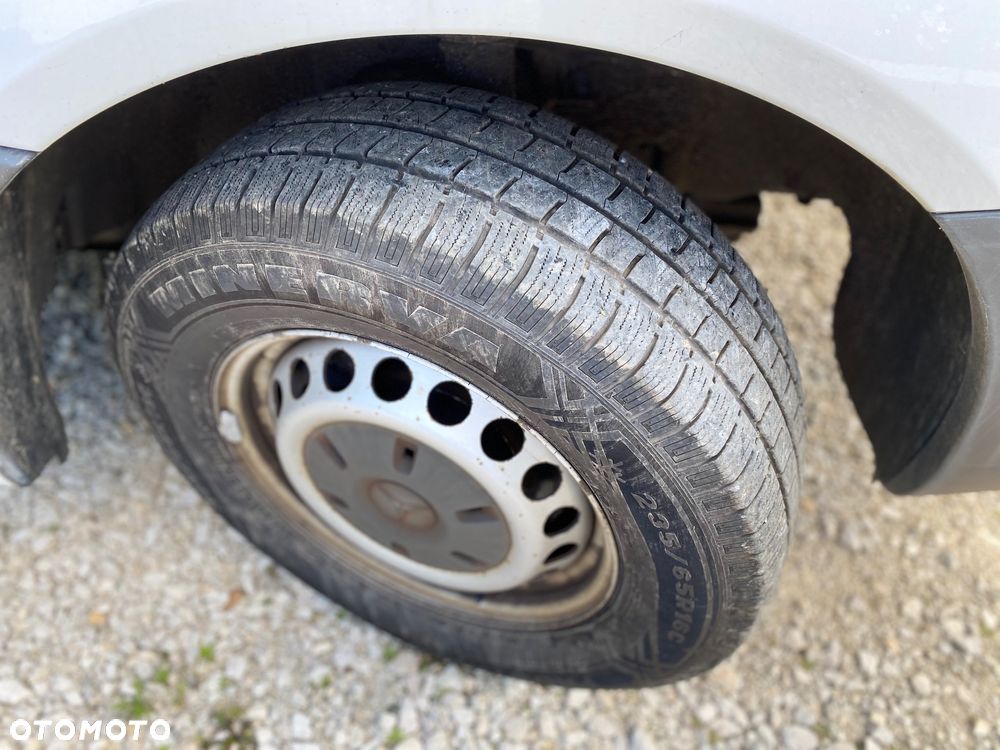 Mercedes-Benz Sprinter - 26