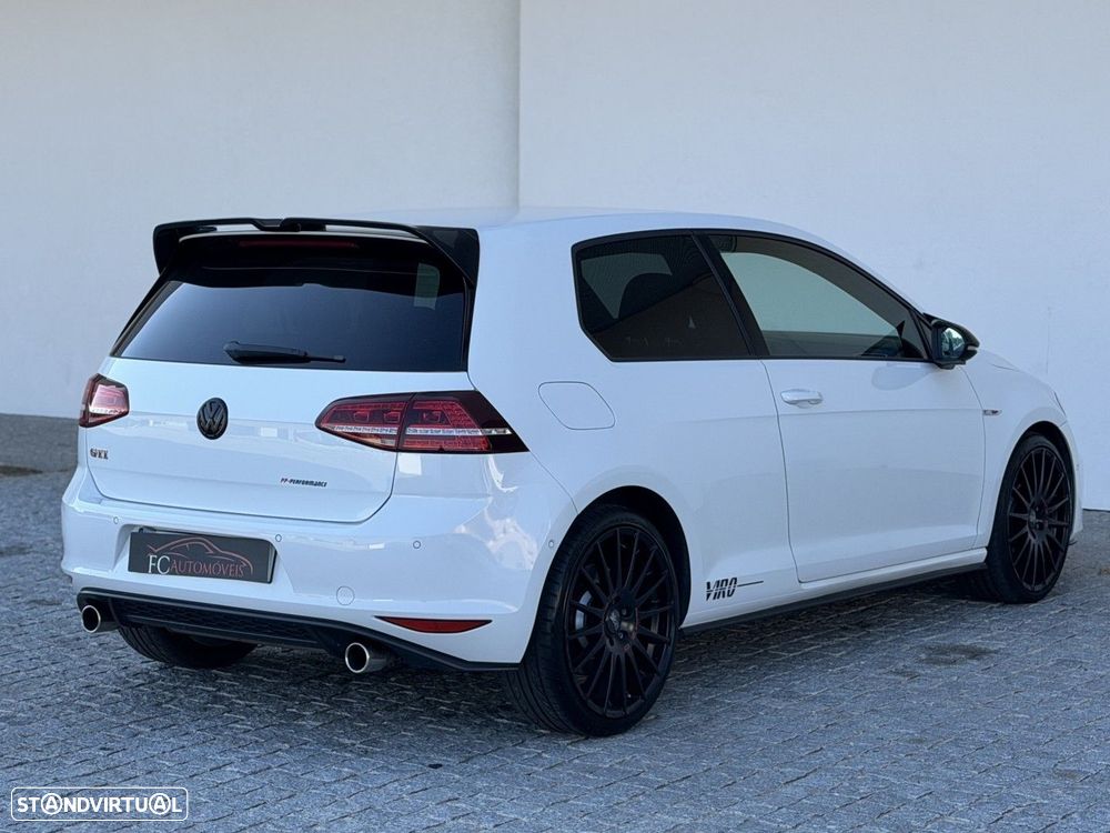 VW Golf 2.0 TSi GTi DSG Performance - 16
