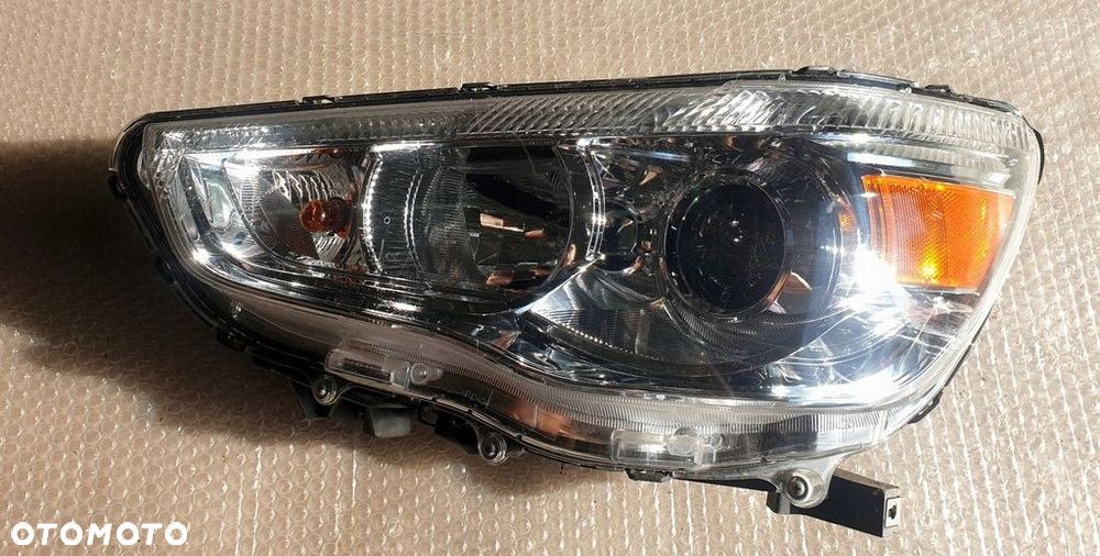 Mitsubishi ASX Reflektor Lewy - 1