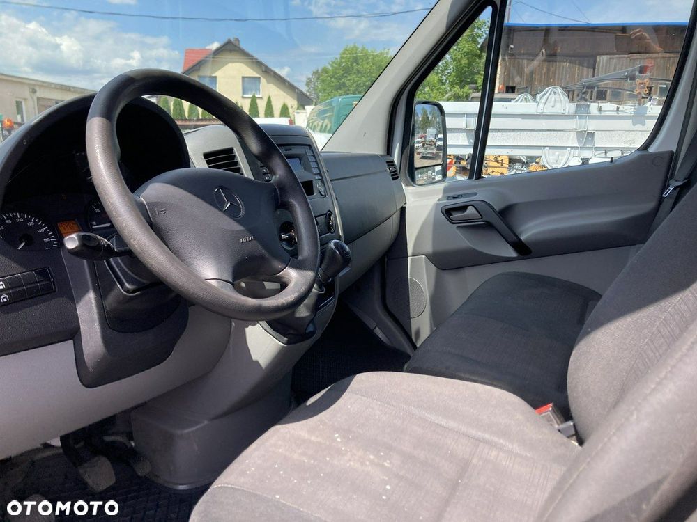 Mercedes-Benz Sprinter - 5