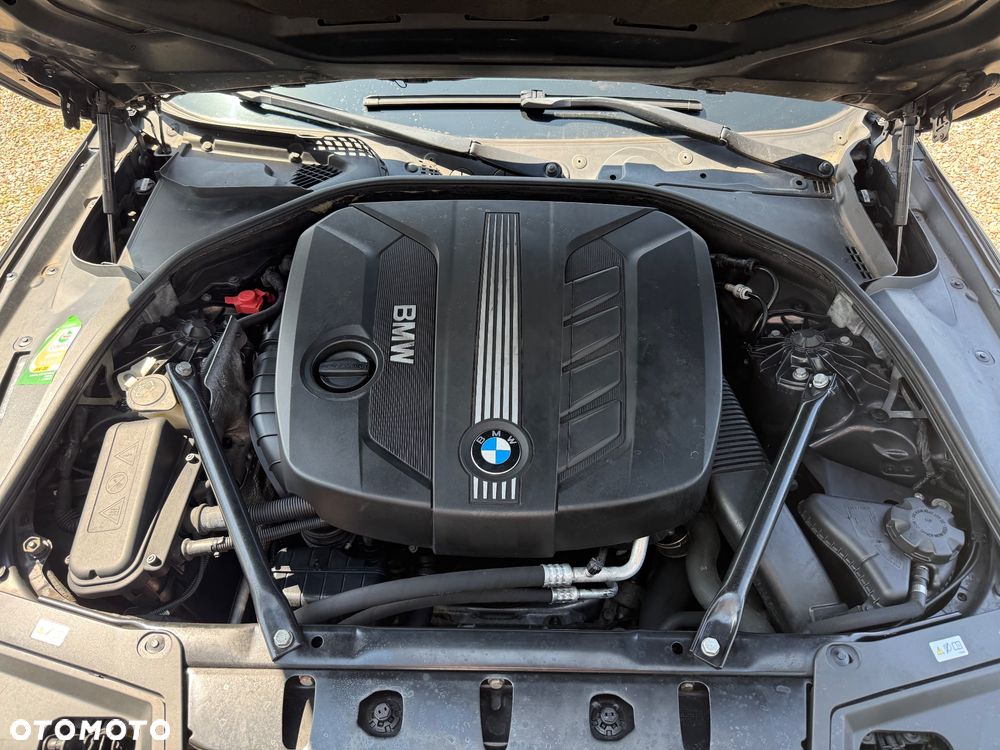 BMW Seria 5 520d Sport-Aut - 22