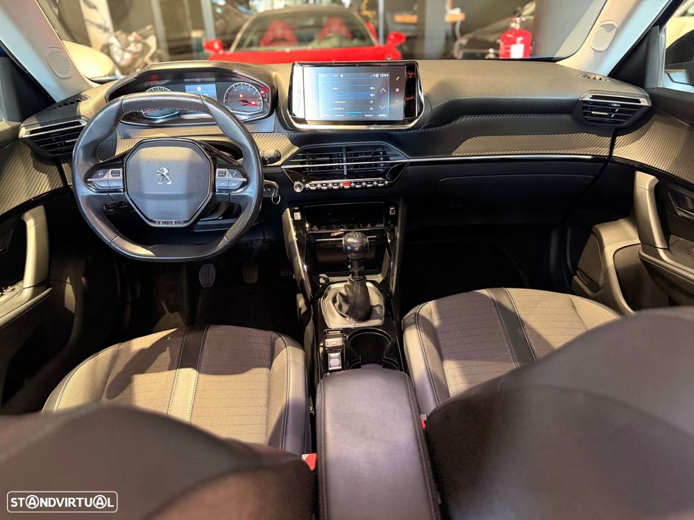 Peugeot 2008 1.2 PureTech Allure Pack - 19