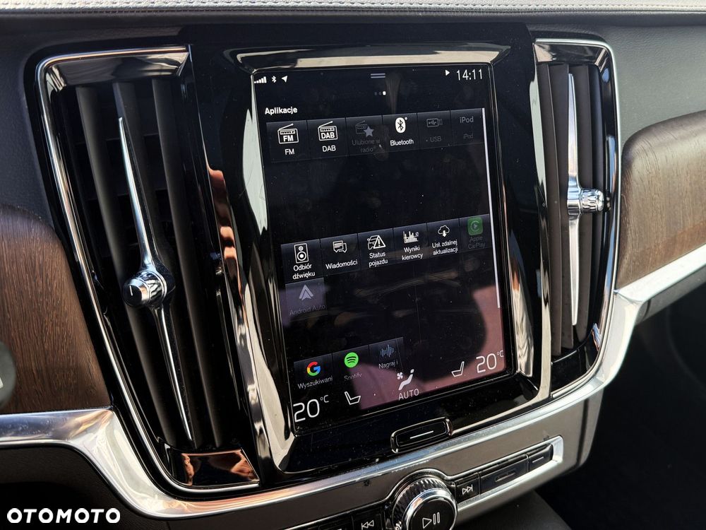 Volvo V90 Cross Country - 10