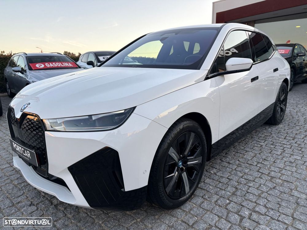 BMW iX xDrive 40 Pack Desportivo - 6