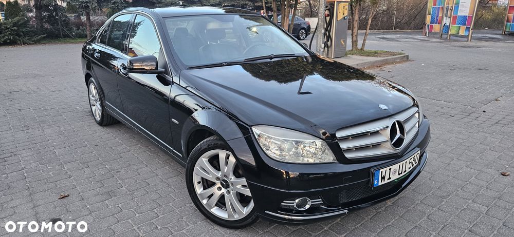 Mercedes-Benz Klasa C 180 BlueEFFICIENCY Avantgarde - 12