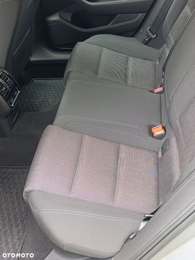 Volkswagen Passat 2.0 TDI SCR Comfortline DSG - 20