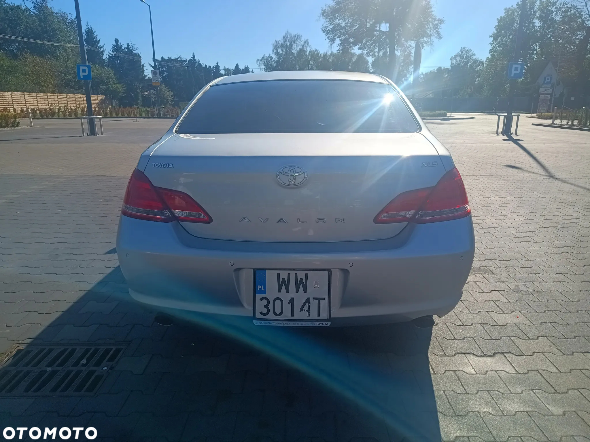 Toyota Avalon - 9