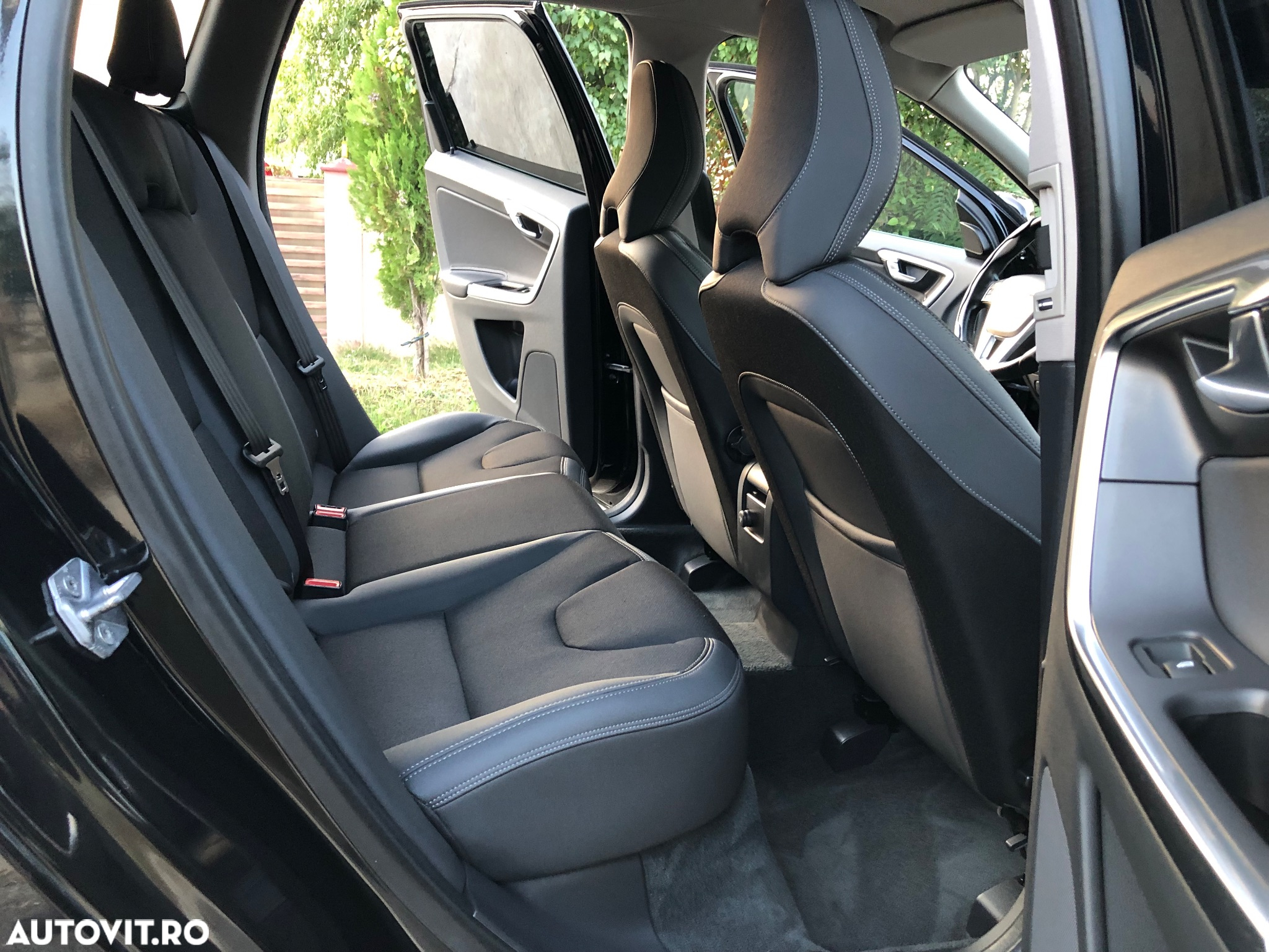 Volvo XC 60 D4 Geartronic Summum - 31
