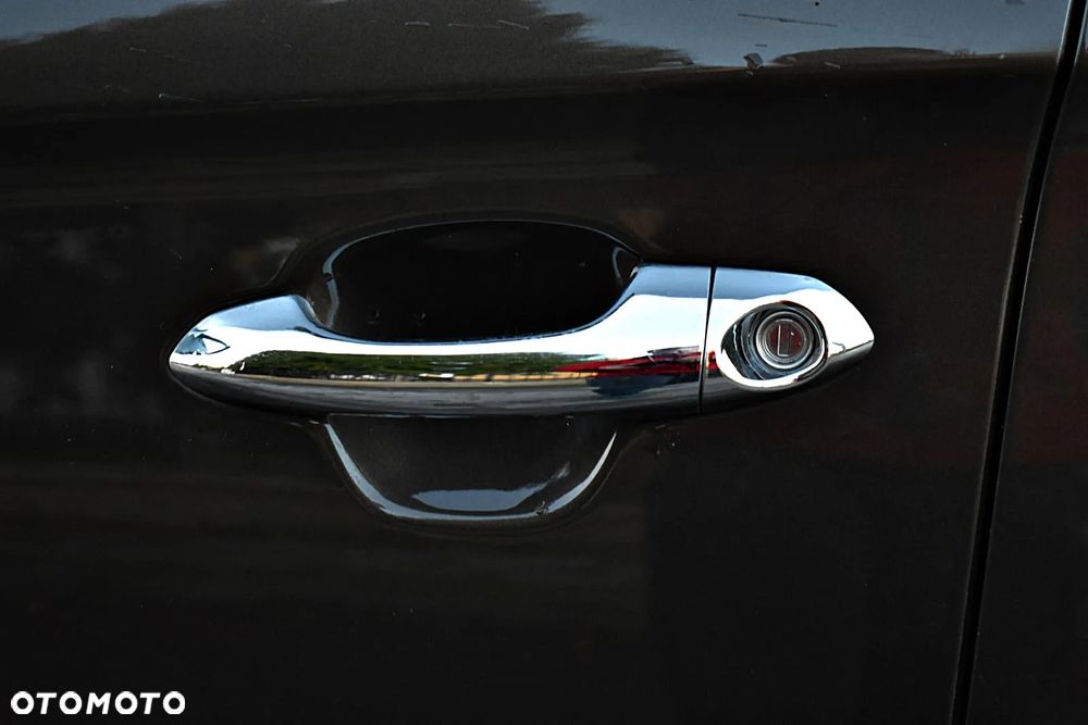 Kia Carens 1.7 CRDi Business Line - 15