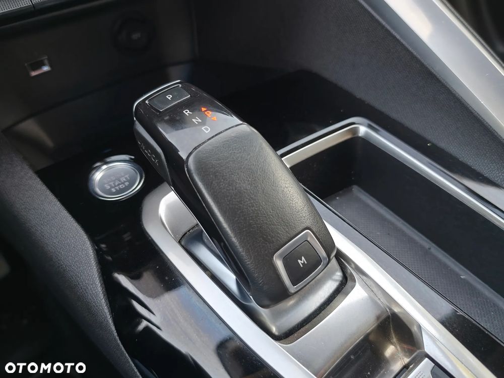 Peugeot 5008 BlueHDi 130 EAT8 GT - 23