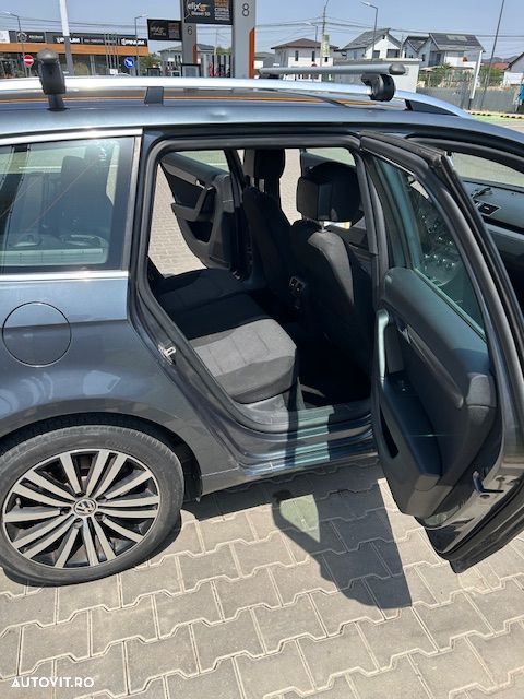Volkswagen Passat - 9