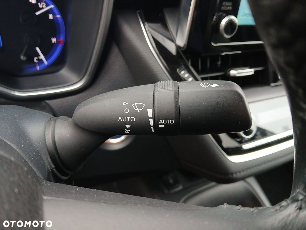 Toyota Corolla 1.8 Hybrid Comfort - 31