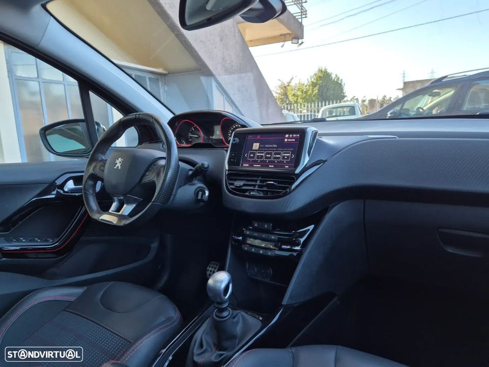 Peugeot 2008 - 18