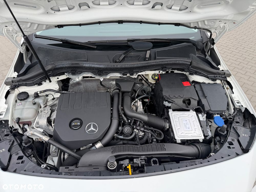 Mercedes-Benz Klasa B 180 7G-DCT Style - 22