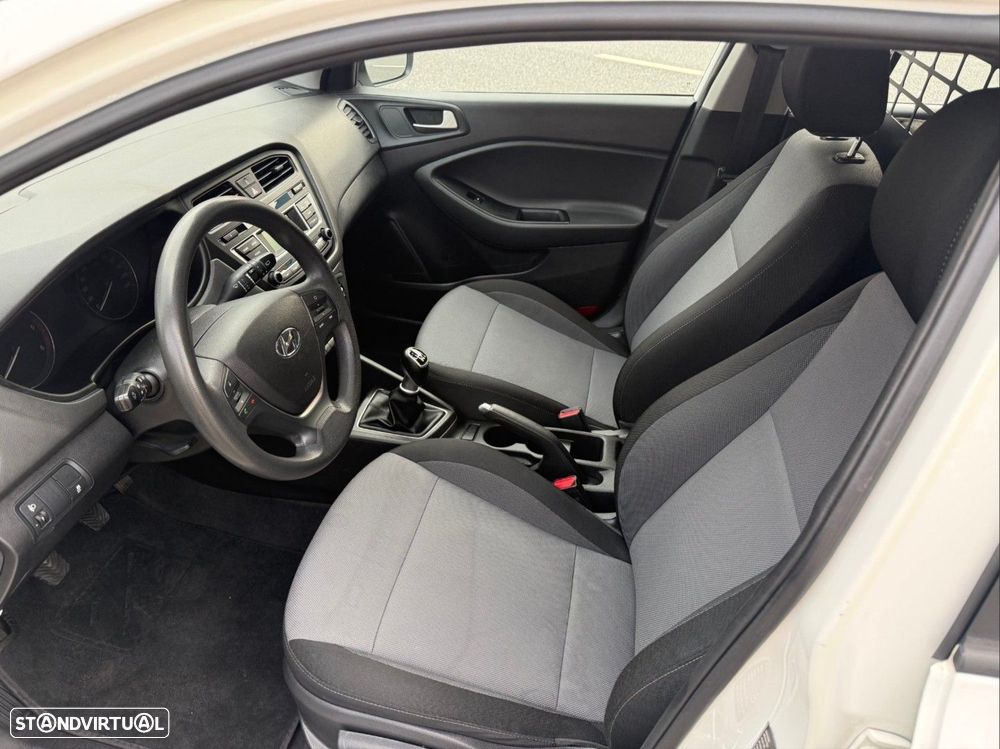 Hyundai i20 1.1 CRDi Access+Bluetooth+Comandos no Volante - 6