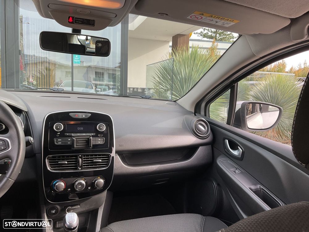 Renault Clio 1.5 dCi Zen - 28