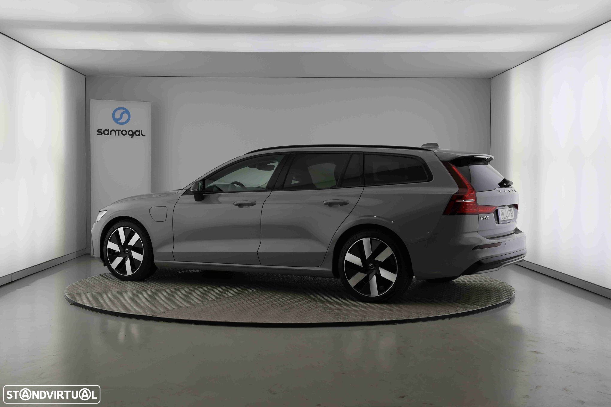 Volvo V60 2.0 T6 AWD TE Plus Dark - 5