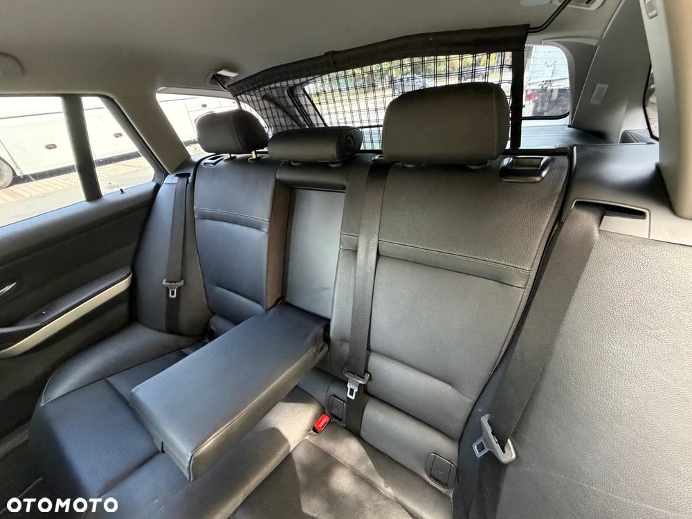 BMW Seria 3 318i - 8