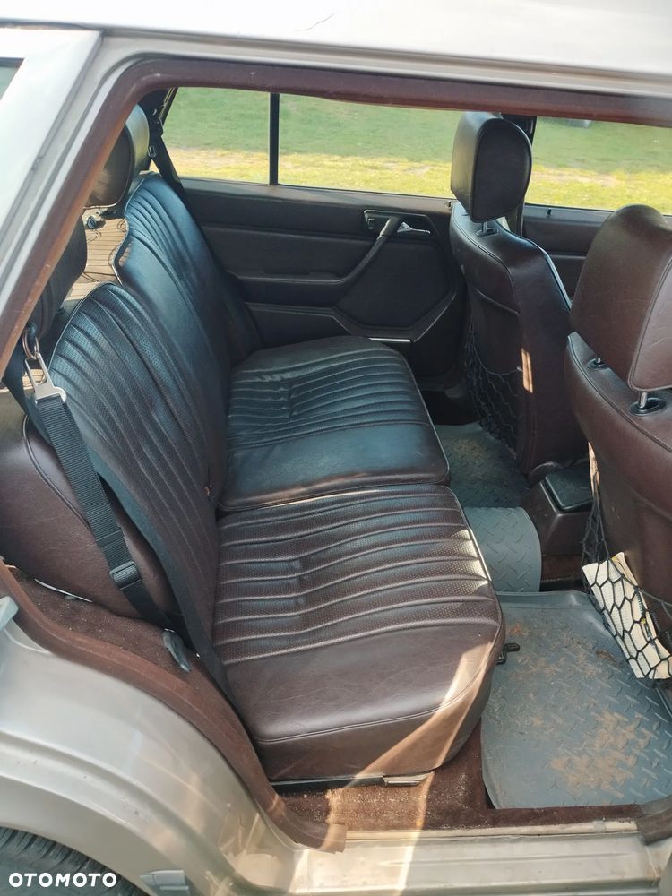 Mercedes-Benz W124 (1984-1993) - 13
