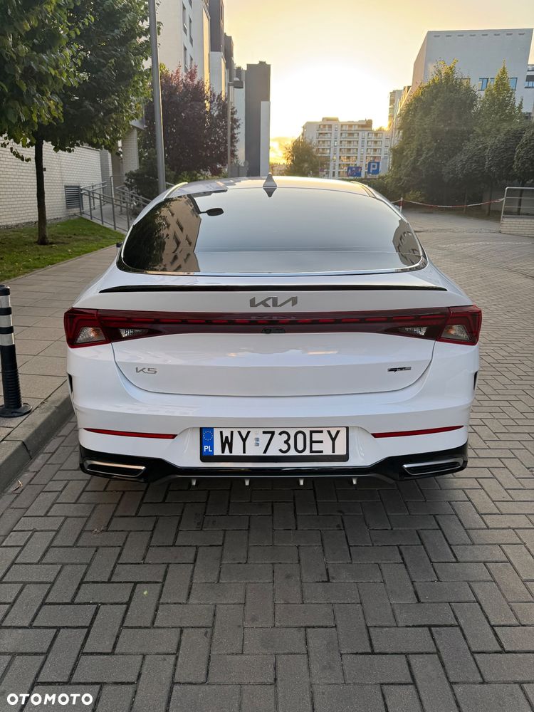 Kia K5 - 4