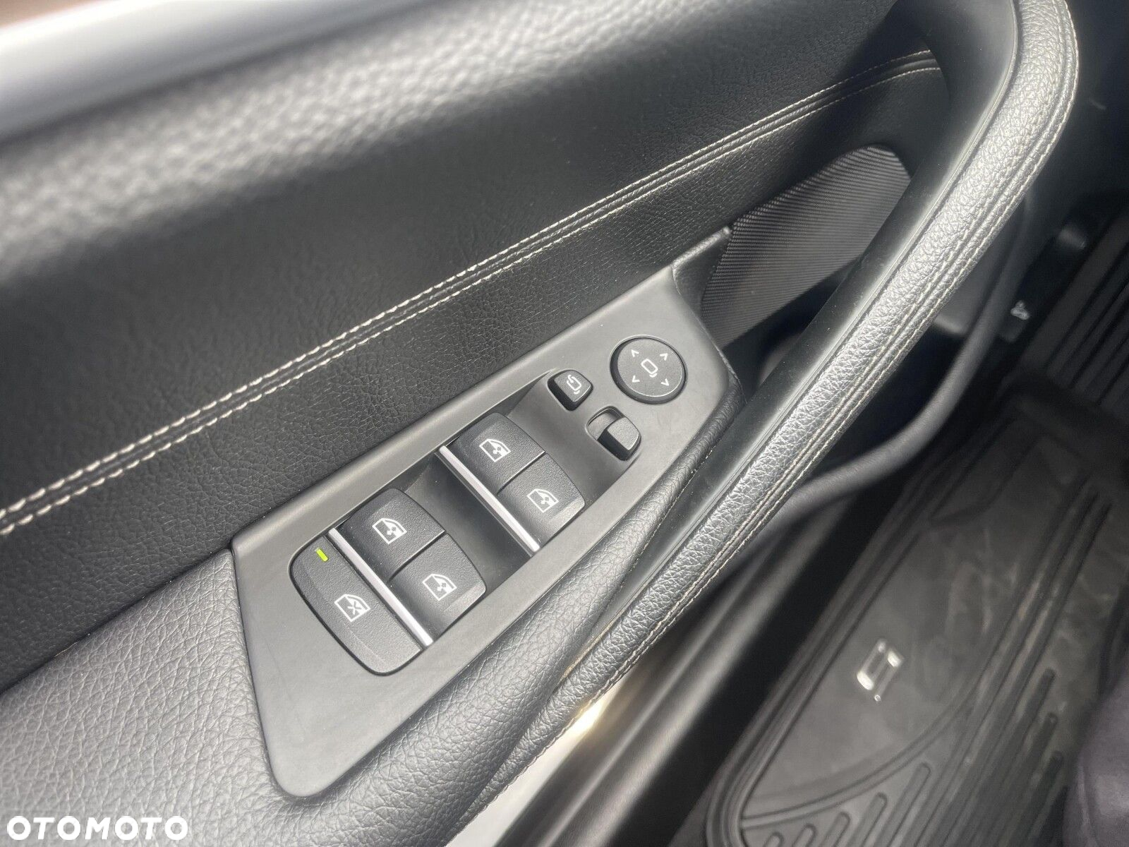 BMW Seria 5 520d xDrive Luxury Line - 16