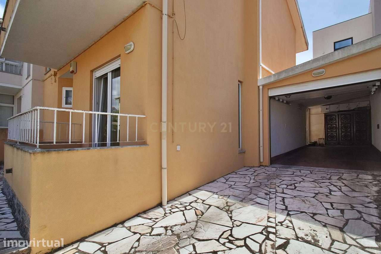 Moradia T3 com Sótão e Garagem – Penedo, São Domingos de Rana (Cascais - Grande imagem: 4/41