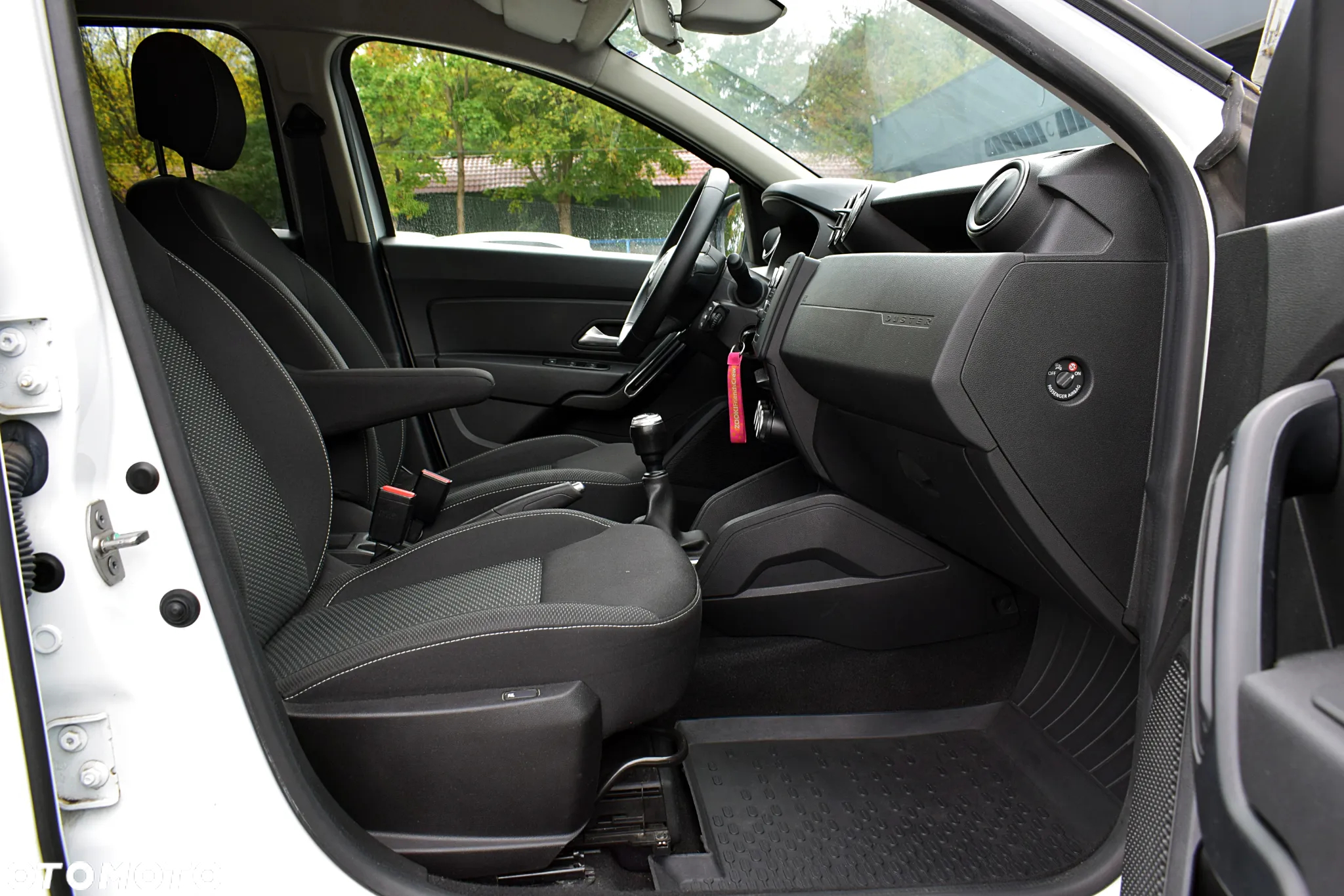Dacia Duster 1.6 SCe Ambiance S&S - 8