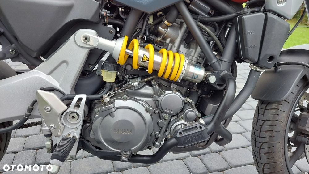 Yamaha MT - 9