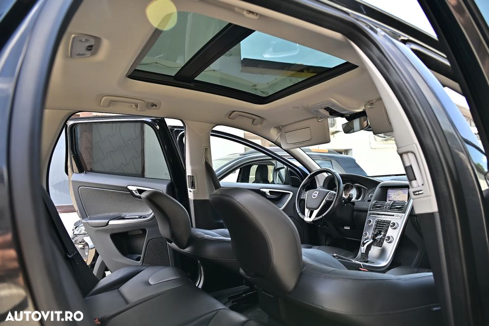 Volvo XC 60 D3 Geartronic Summum - 11