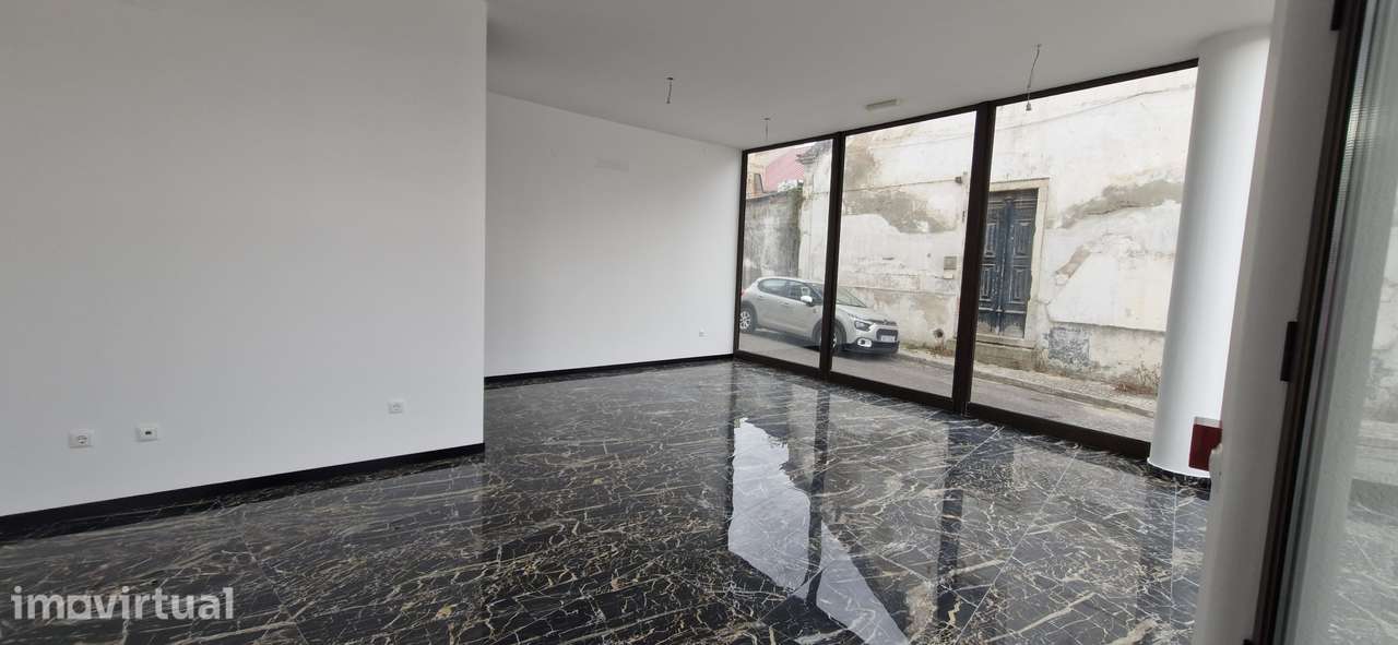 Espaço comercial Cruzamento entrada de Almeirim para Santarém - Grande imagem: 4/7