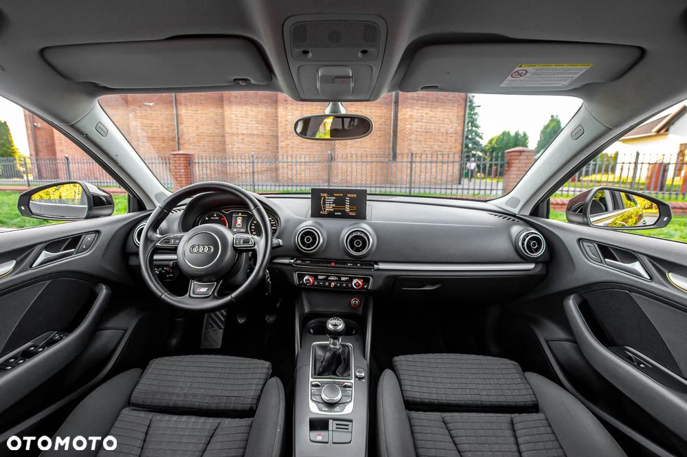 Audi A3 Sportback 2.0 TDI Quattro Attraction - 26