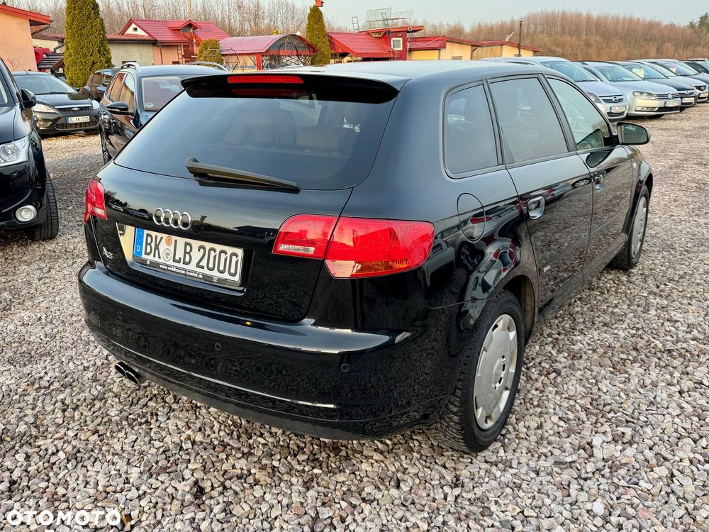Audi A3 Sportback - 14