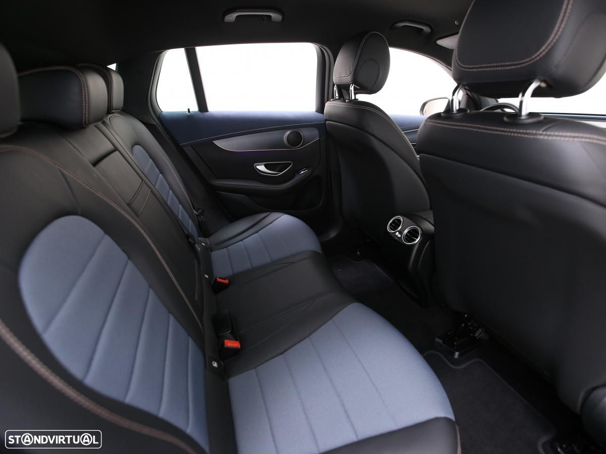 Mercedes-Benz EQC 400 4Matic AMG Line Electric Art - 12