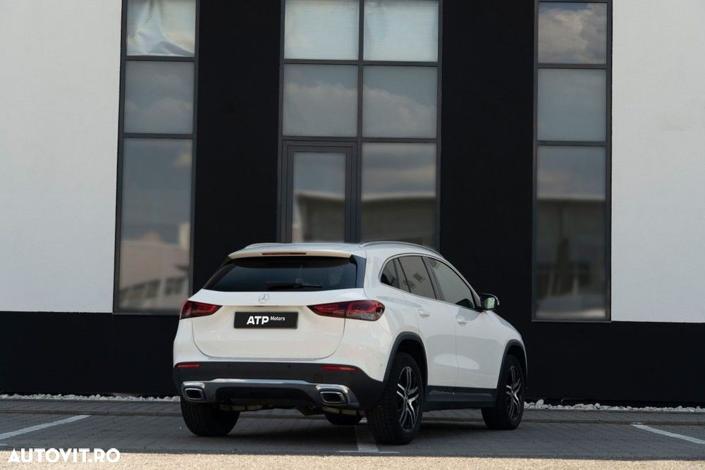 Mercedes-Benz GLA - 30