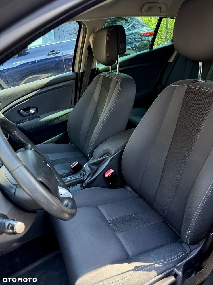 Renault Megane 2.0 dCi 16V Privilege - 11