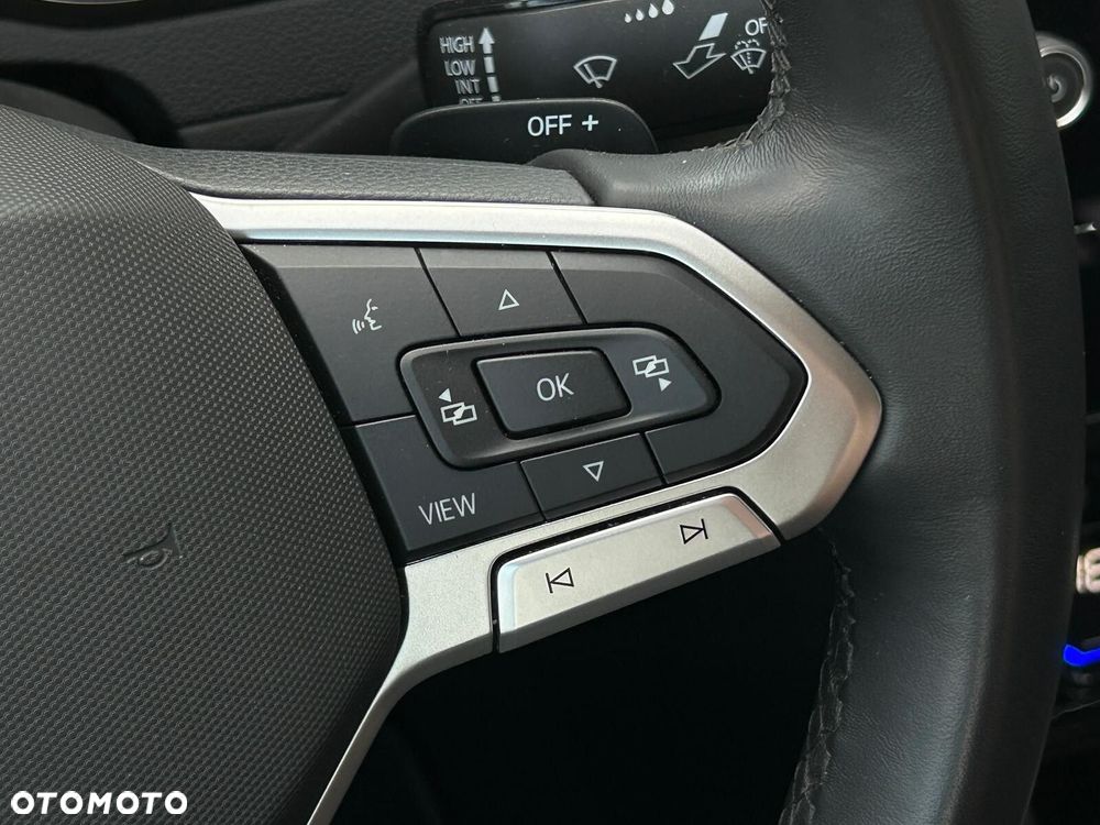 Volkswagen Passat 2.0 TSI Business DSG - 23