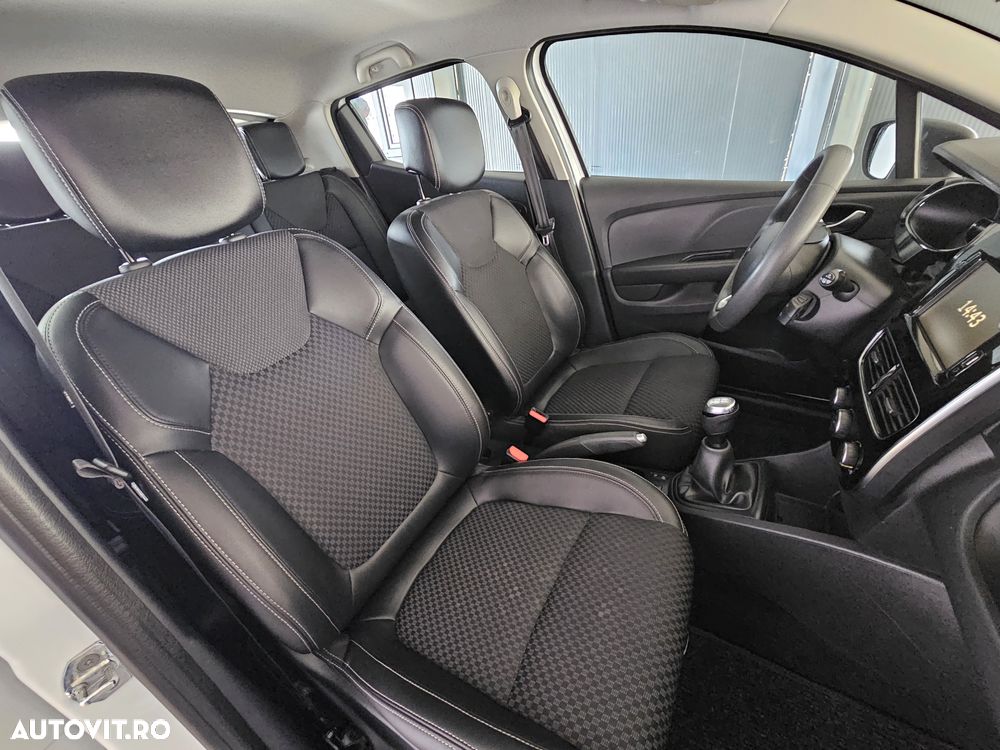 Renault Clio - 8