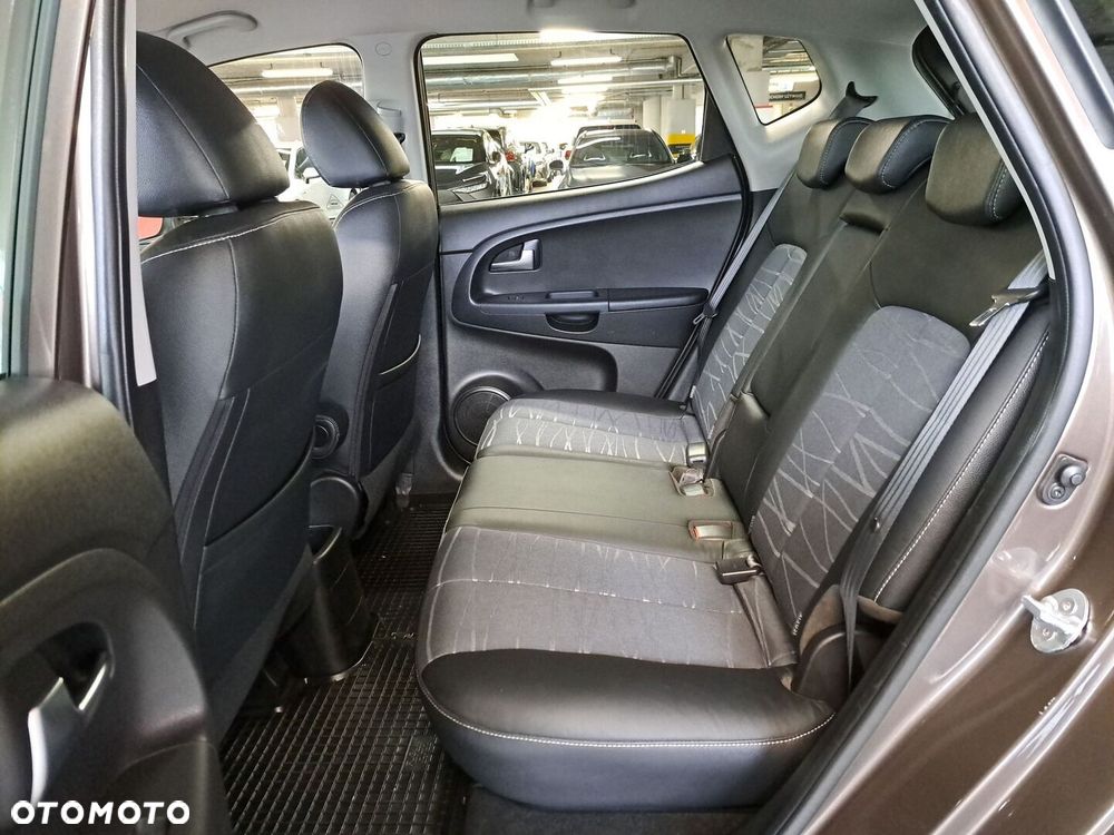 Kia Venga 1.4 L - 12