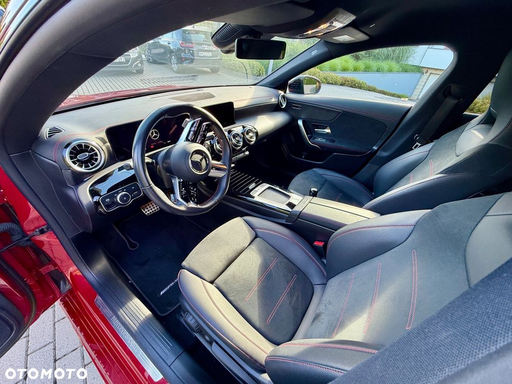 Mercedes-Benz CLA 200 AMG Line 7G-DCT - 12